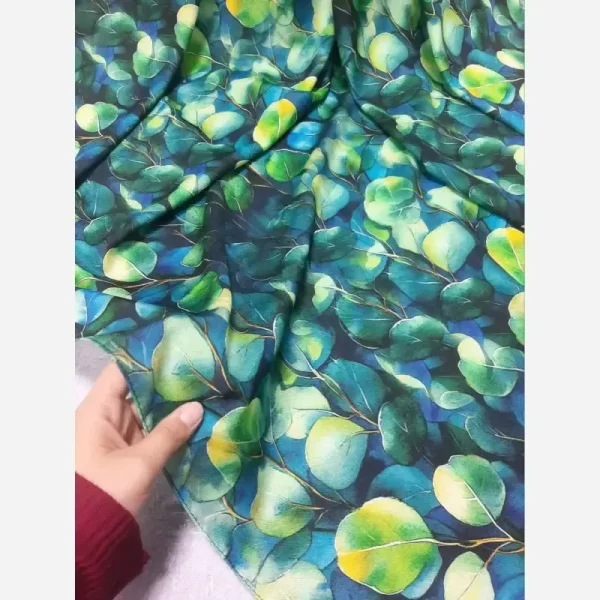روسری نخ کاستوم طرح وندا سایز 140 زنانه چرخ دوز - تصویر 3